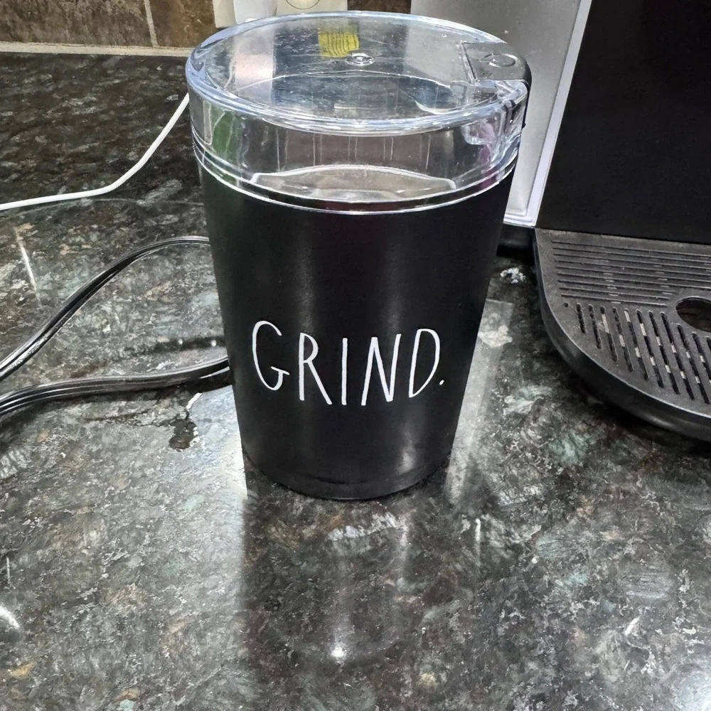 Keurig Coffee Maker with Black and Pink‎ Accents
